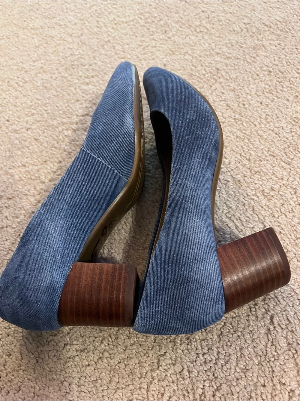 AEROSOLES Denim-Textured Blue denim Pointed-Toe Pumps size 7